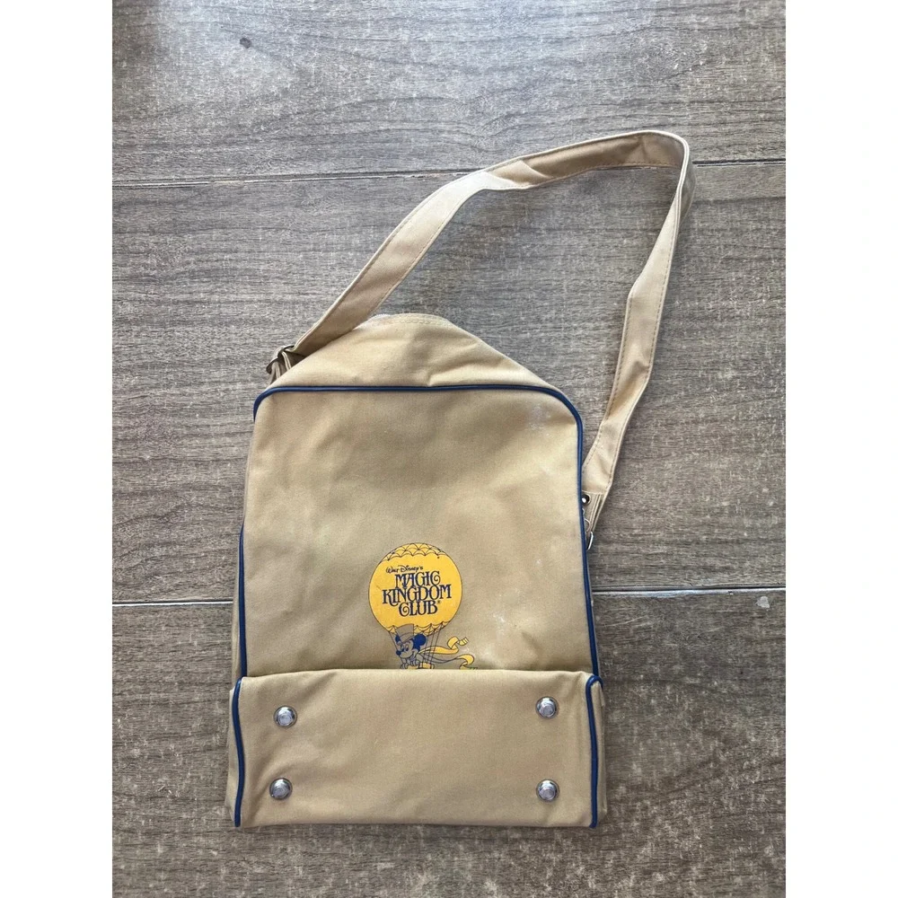 VTG Walt Disney World Magic Kingdom Club Tan Canvas Carry On Tote Bag 70s Mickey